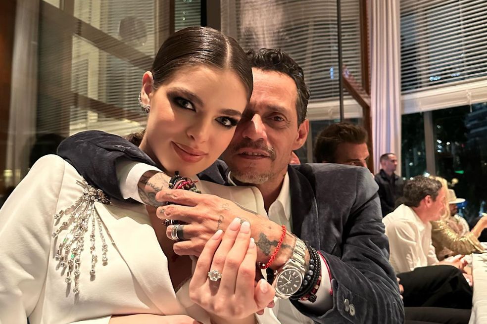 Marc Anthony se casó por quinta vez, ahora con Nadia Ferreira en una exclusiva ceremonia en Miami. Se conocieron más imágenes de su boda.