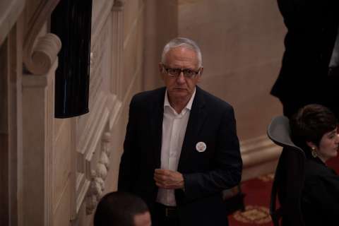 Minsalud enfrenta su primera moción de censura por desabastecimiento de medicamentos