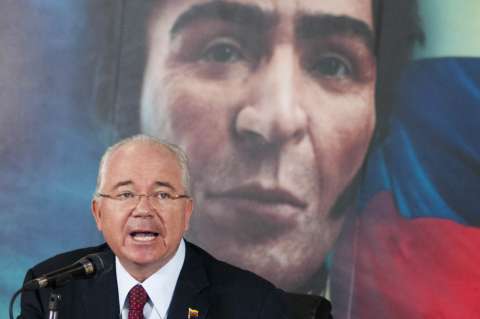 Temor por cese de pagos en Venezuela