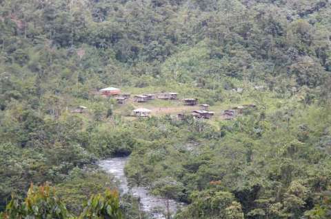 Ordenan atención humanitaria urgente para comunidades indígenas confinadas en Chocó