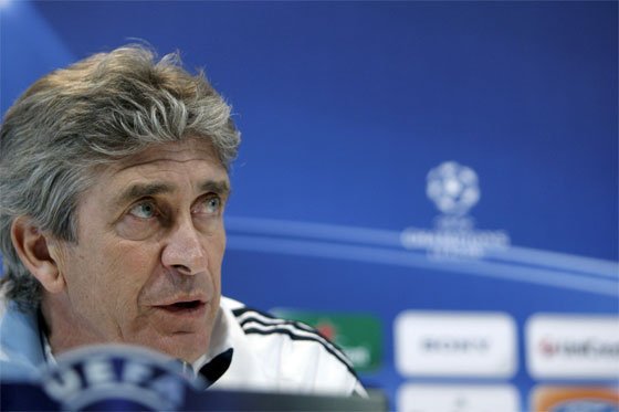 Manuel Pellegrini dice que no piensa dejar el Manchester City para asumir el Barcelona