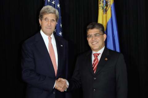 The Washington Post acusa a EE.UU. de lanzar "salvavidas" a Maduro