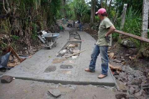 Campesinos, a vigilar obras