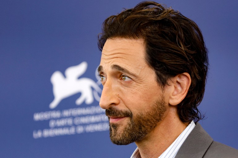 ‘El Brutalista’ de Adrien Brody: una patada al sueño americano