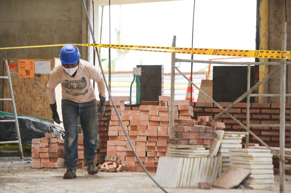 La inversión aprobada en el Plan Distrital de Desarrollo para infraestructura educativa y dotaciones es cercana a los $1.6 billones, la más alta de los últimos años. Imagen del Colegio Villa Mejía Tagaste.