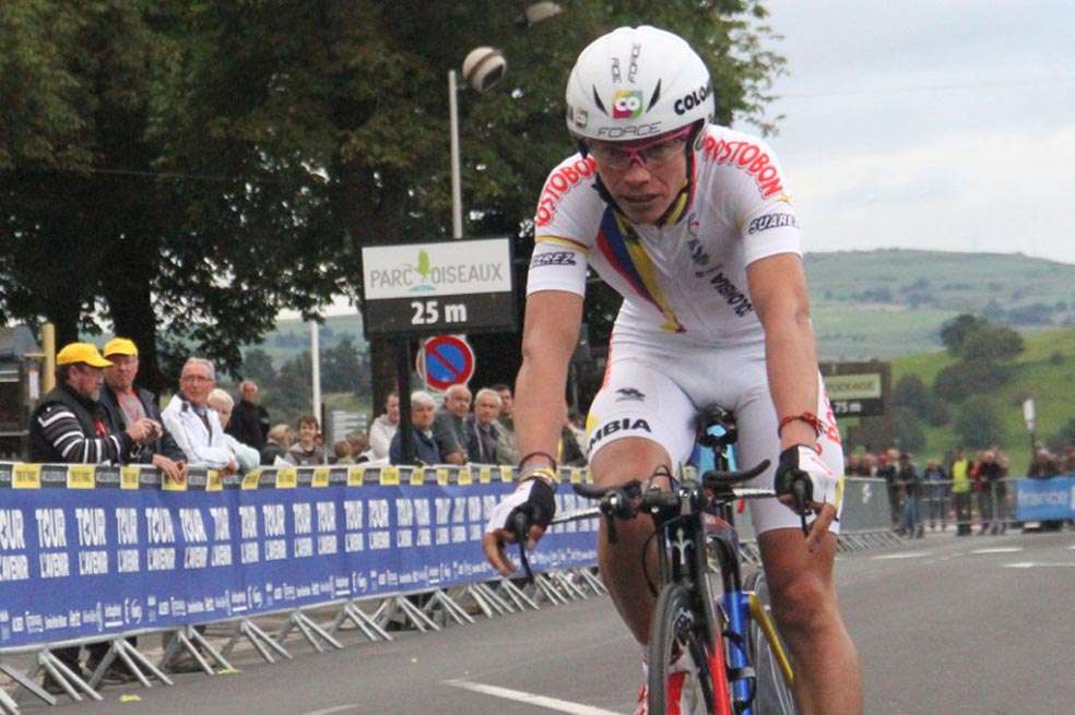 Miguel Ángel López, flamante campeón del Tour de l’Avenir, en territorio francés. / Fedeciclismo