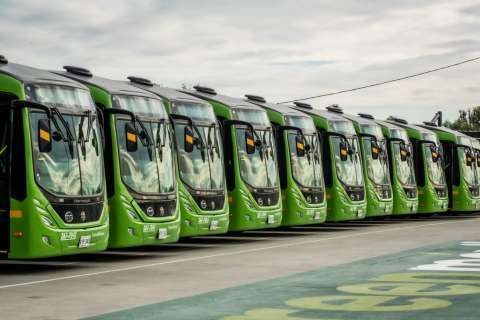 Gobierno propone subir arancel a buses eléctricos para impulsar producción local