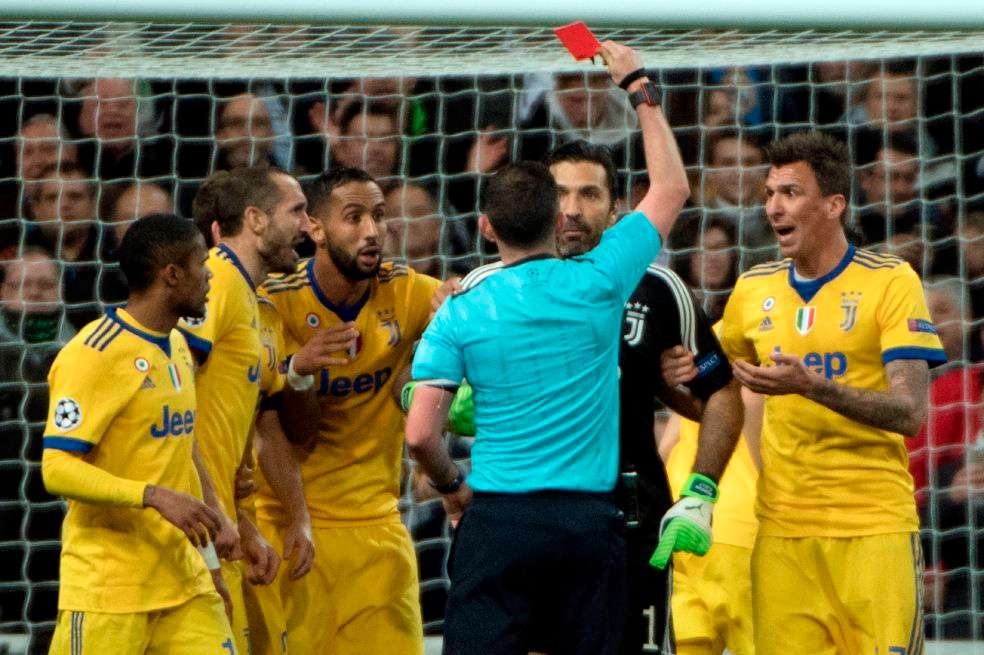 En polémica terminó el duelo Madrid-Juventus. / AFP