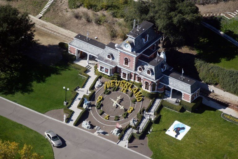 Por documental de HBO, baja el precio del rancho de Michael Jackson a US$31 millones