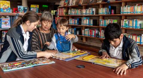 Biblioteca Nacional abre 17 convocatorias con becas y premios para el sector del libro
