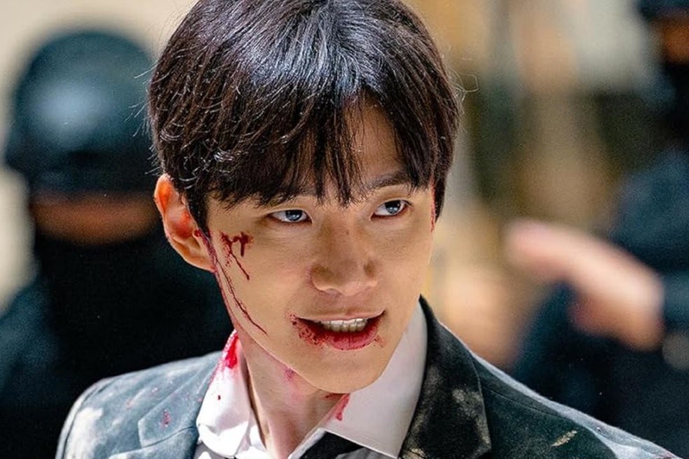 El drama de acción coreano es protagonizado por Lee Jun-ho, quien interpreta a Kang Sang-ung, un funcionario público que hereda un don especial.
