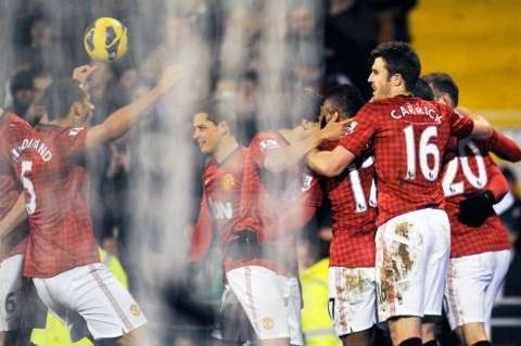 Rooney refuerza el liderato del Manchester United