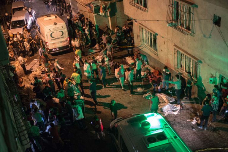 Imágenes de la boda que terminó en tragedia tras ataque con bomba en Turquía
