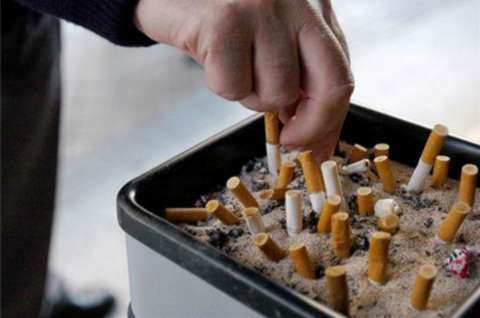 España sube los impuestos al alcohol y tabaco