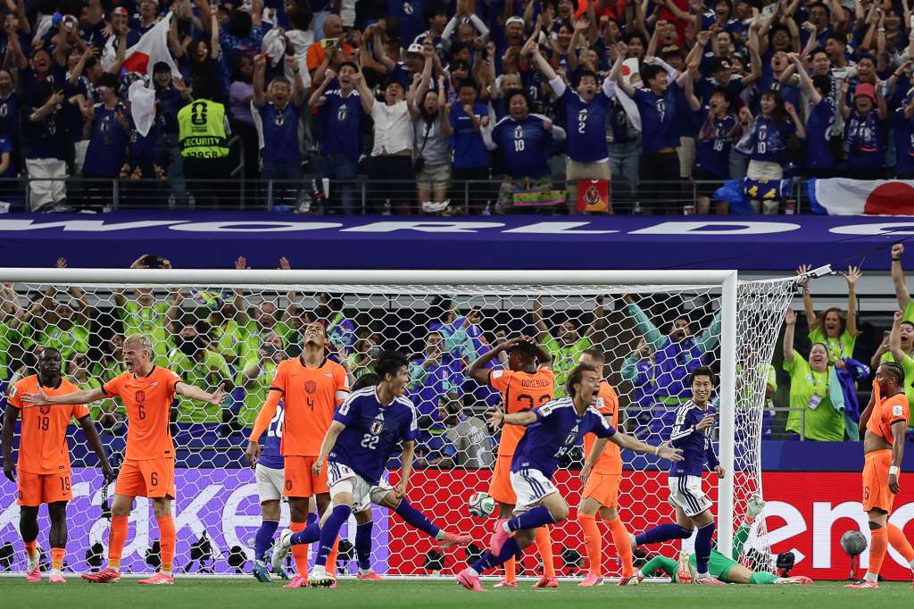 Jugadores de Japón celebran el segundo gol frente a Países Bajos en la primera fecha del grupo F de la Copa Mundial de la FIFA Estados Unidos, México y Canadá 2026.