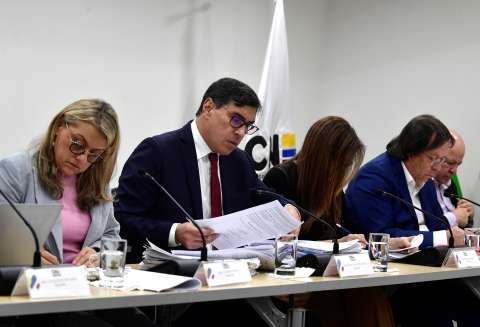 Expediente Petro: los secretos de la sesión más tensa en el Consejo Electoral