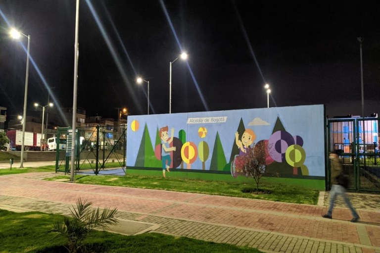 Parque El Porvenir ya tiene iluminarias, dice secretario de Seguridad de Bogotá