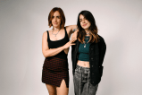Las hermanas que crearon una marca de accesorios que promueven la autenticidad