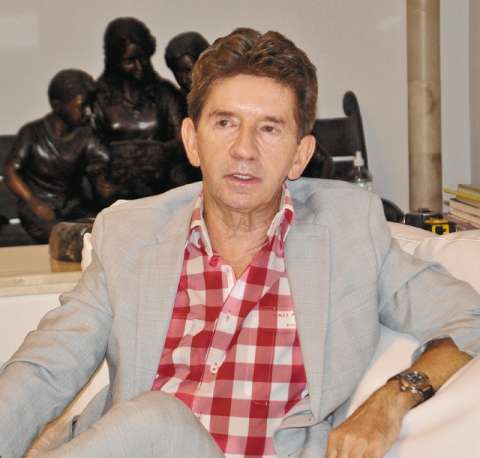 “Tenemos que ‘desbogotanizar’ la política”: Luis Pérez