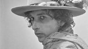 Bob Dylan durante una escena del documental "Rolling Thunder Revue", de Martin Scorsese. / Cortesía