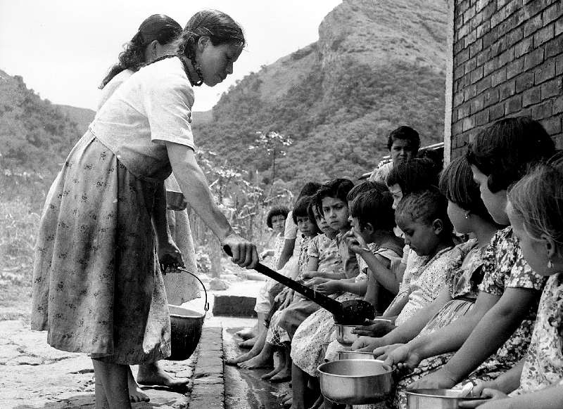Niños desplazados de la Guerra de Villarrica en el Amparo de Niños Ciudad Infantil. /Jorge Sánchez - El Espectador