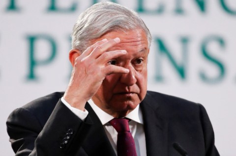 México: denuncian fraude en contratación de médicos cubanos; el gobierno lo niega