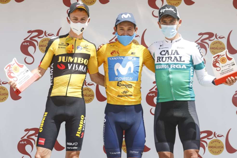 Miguel Ángel López logró en la Vuelta a Andalucía su primer título con el equipo Movistar.