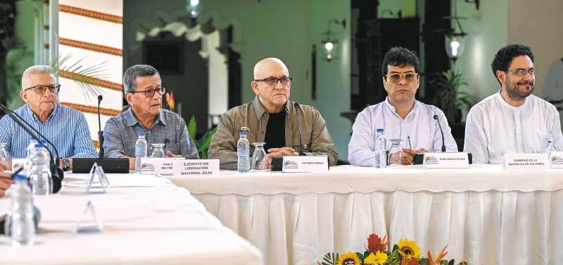El pasado 4 de octubre, en Caracas (Venezuela), el Gobierno y el Eln anunciaron la reanudación del diálogo. / AFP
