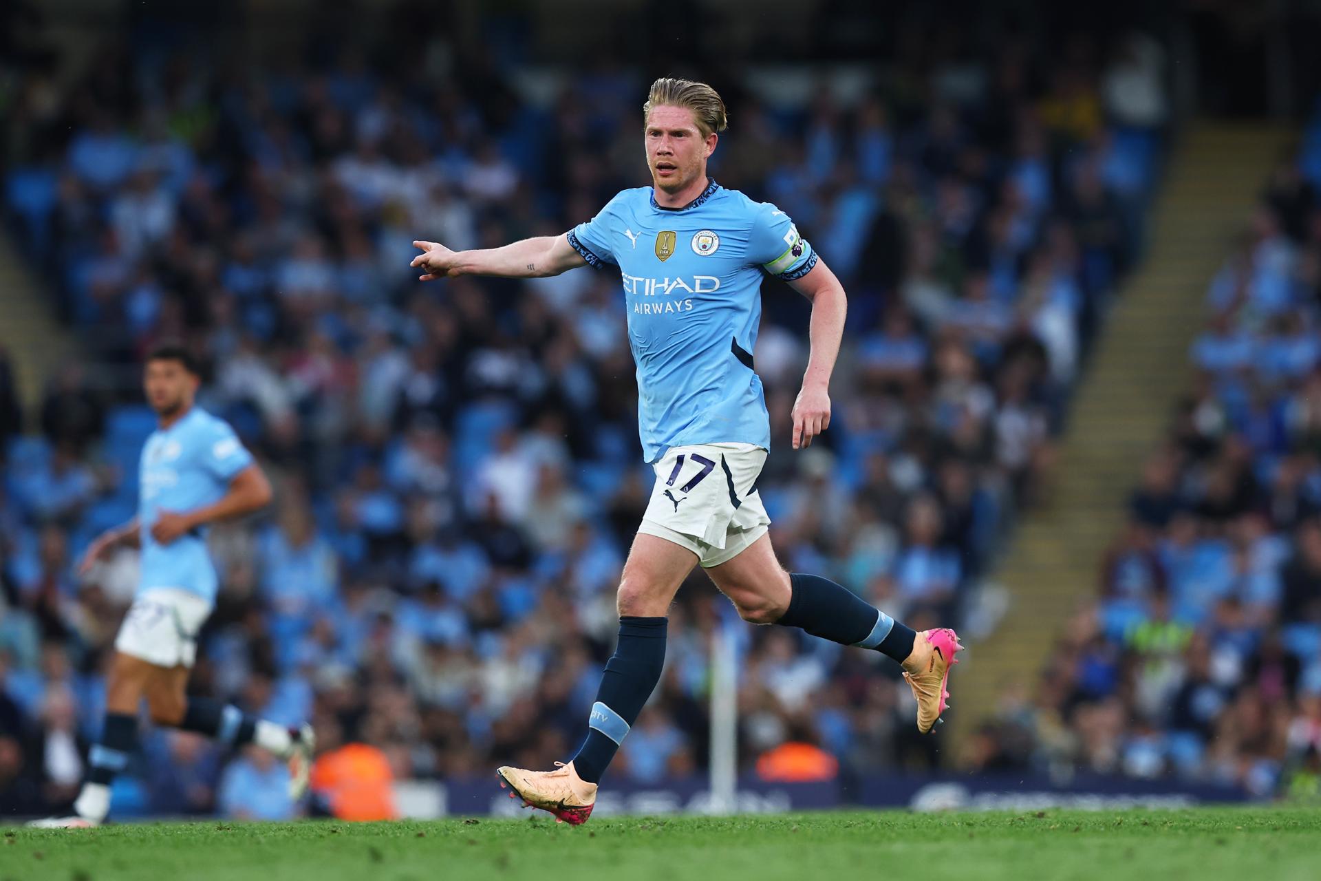 MANCHESTER (United Kingdom), 20/05/2025.- Kevin De Bruyne of Manchester City in action during the English Premier League soccer match between Manchester City and AFC Bournemouth, in Manchester, Britain, 20 May 2025. (Reino Unido) EFE/EPA/ASH ALLEN EDITORIAL USE ONLY. No use with unauthorized audio, video, data, fixture lists, club/league logos, 'live' services or NFTs. Online in-match use limited to 120 images, no video emulation. No use in betting, games or single club/league/player publications.