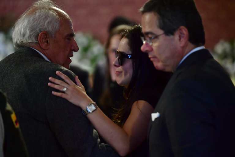 Exequias y homenajes al exvicepresidente Germán Vargas Lleras avanzan en el salón Simón Bolívar del Palacio de San Carlos.