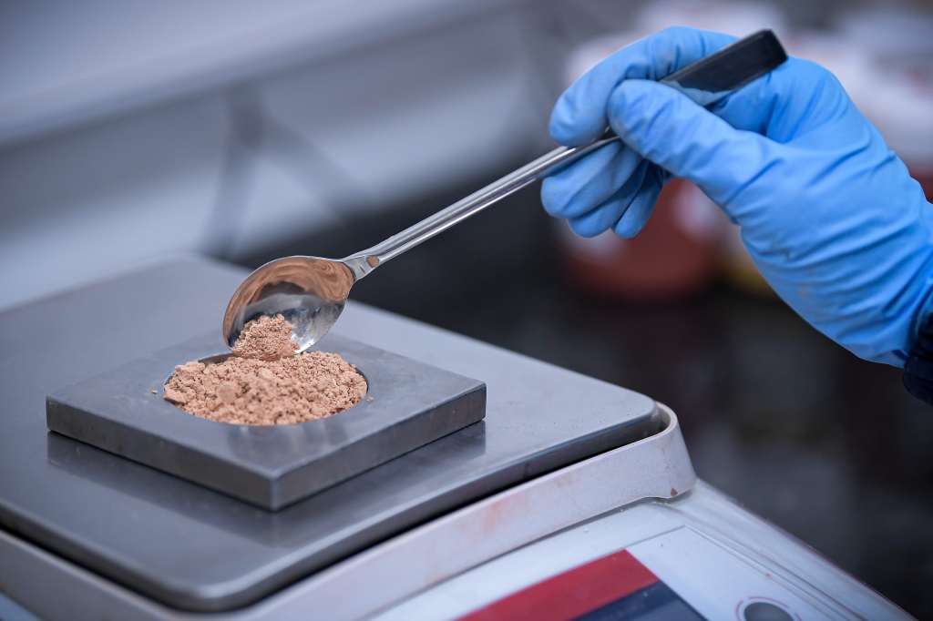 La marca le fabrica maquillaje a más de 120 empresas locales, 1.500 internacionales, exporta a más de 15 países (Estados Unidos, Centroamérica y el Caribe) y produce 6 millones de unidades de maquillaje al año. / Mauricio Alvarado