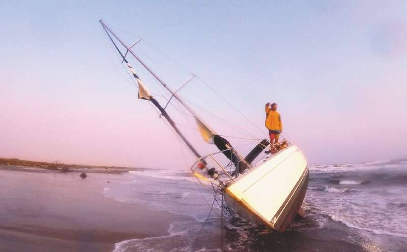 El velero encalló en Bocas de Ceniza, a 10 km de la capitanía del puerto de Barranquilla. / Cortesía