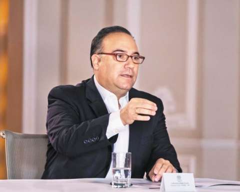 Médicos no pueden morir por falta de protección: gerente del coronavirus
