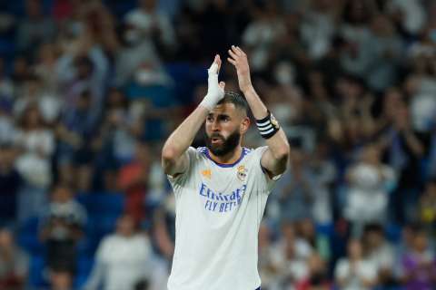Benzema iguala con Raúl como segundo goleador histórico del Real Madrid