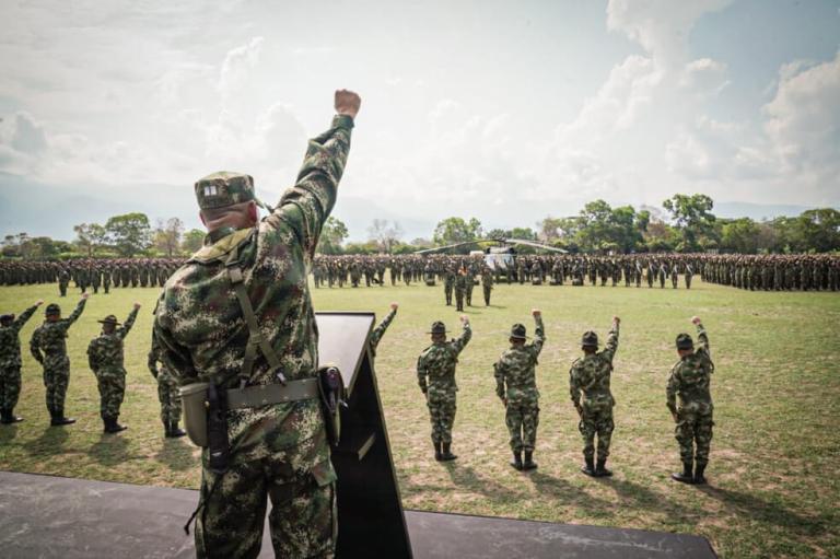 Ejército incluye a periodistas y organizaciones en lista llamada «Oposición» y luego se disculpa