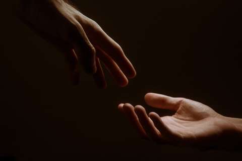 No, los opuestos podrían no atraerse en el amor como pensábamos