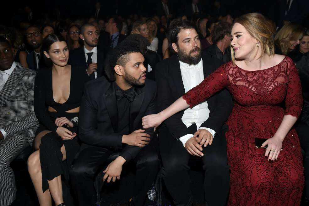 La cantante Adele, ganadora de 15 premios Grammy, se casó en 2016 tras cinco años de relación con el empresario Simon Konecki. / AFP