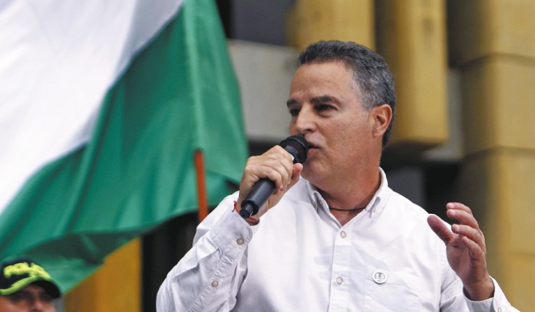 “Es una muestra más del centralismo”: Aníbal Gaviria sobre delegación minera