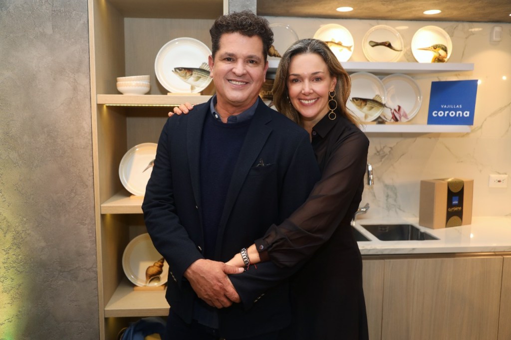 Carlos Vives y Claudia Elena Vásquez