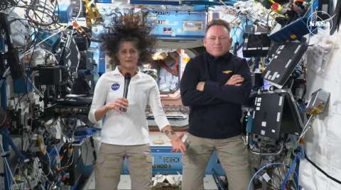 Posponen otra vez el regreso de dos astronautas que llevan 6 meses en el espacio