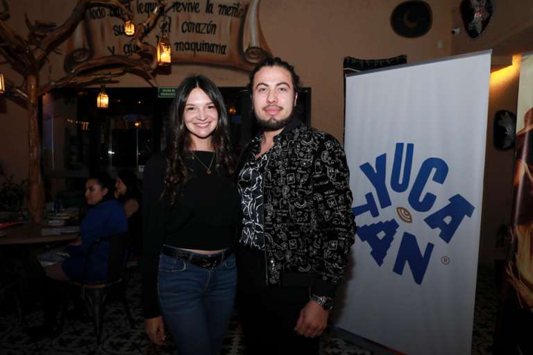 Angélica Sánchez y Julián Gómez