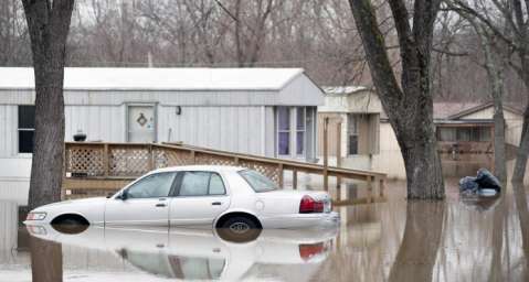 Más de 20 muertos en EE.UU. por inundaciones