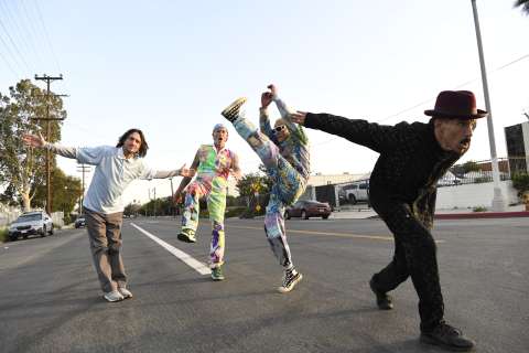 Red Hot Chilli Peppers anuncia nuevo álbum, “Return of the dream canteen”