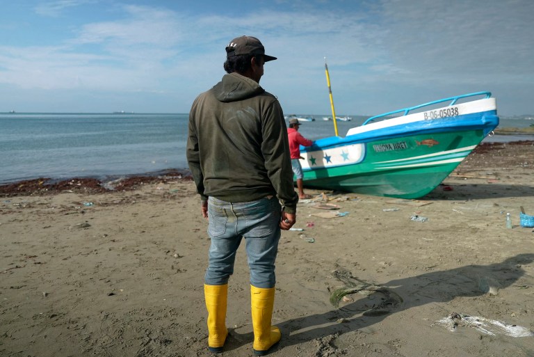 Un barco pesquero de Ecuador desapareció con 19 pasajeros, según familiares