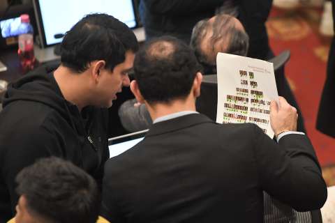 Minsalud suspenderá implementación de reforma pensional hasta decisión de la Corte
