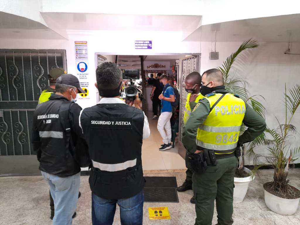 Se impusieron 10 comparendos en el lugar.