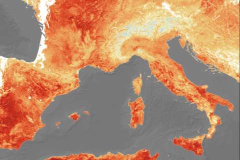 Un mapa preocupante: así se ve desde el espacio la ola de calor que azota a Europa
