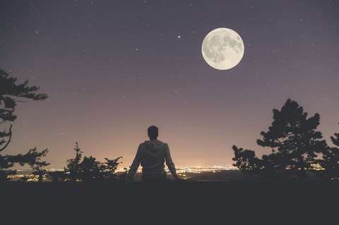 ¿Qué cambios trae para tu vida la Luna llena del 28 de junio?