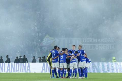 Millonarios consigue una victoria importante contra Júnior y pone presión a Santa Fe