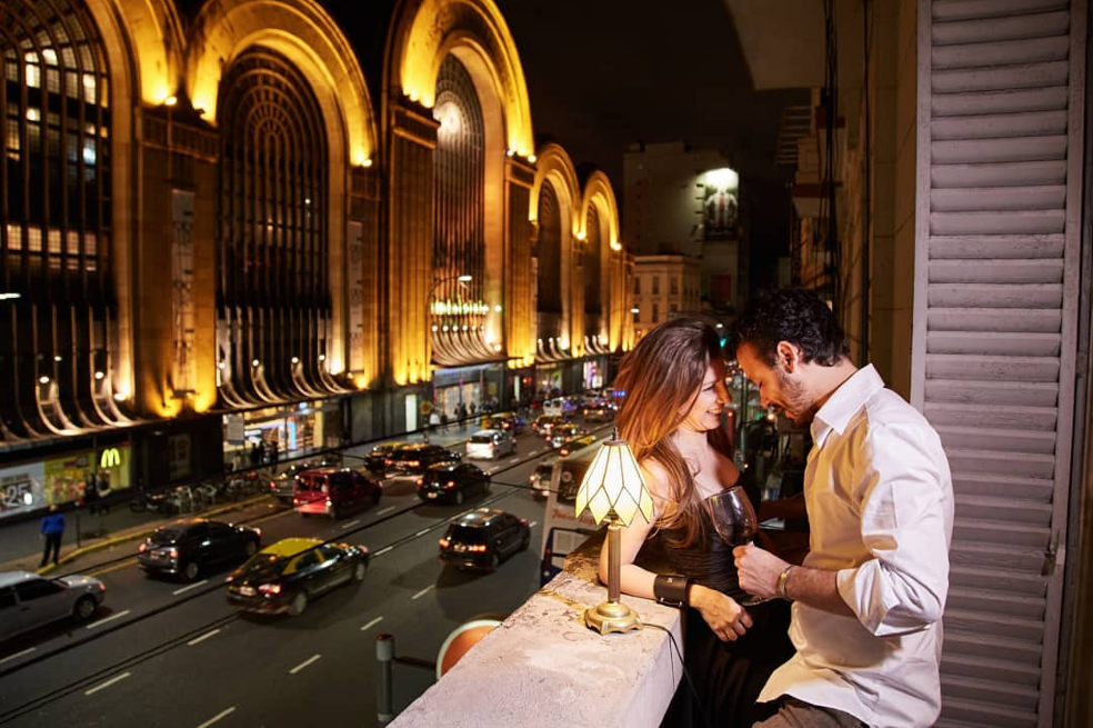 En Divino Abasto se pueden tomar clases de tango, desde cualquier lugar del mundo.